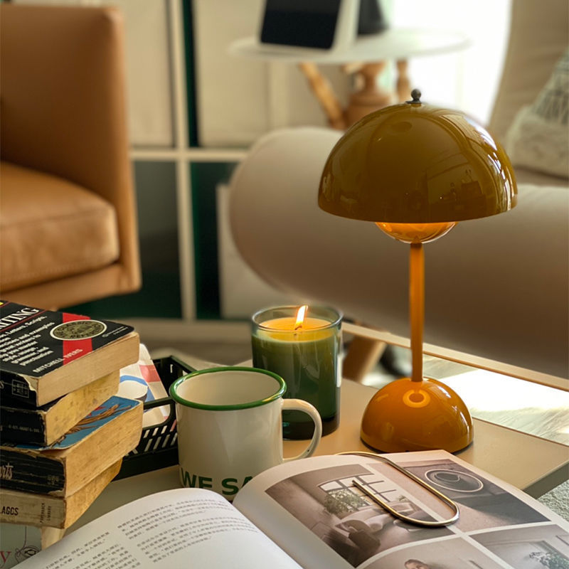 Mushroom Bud Table Lamp